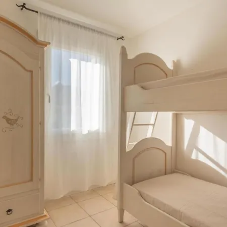 Elegant Ea Bianca 2 Bedroom Sleeps 6 Extra Bed Available N0614 * Cala Bitta