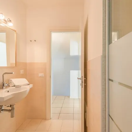 Elegant Ea Bianca 2 Bedroom Sleeps 6 Extra Bed Available N0614 Apartmán *