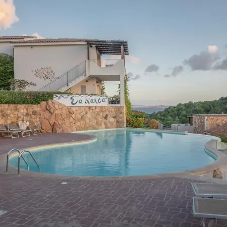 شقة Elegant Ea Bianca 2 Bedroom Sleeps 6 Extra Bed Available N0614 Cala Bitta