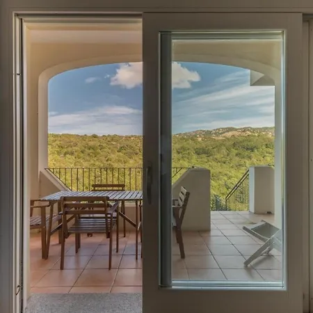 Elegant Ea Bianca 2 Bedroom Sleeps 6 Extra Bed Available N0614 * Cala Bitta