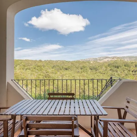 Elegant Ea Bianca 2 Bedroom Sleeps 6 Extra Bed Available N0614